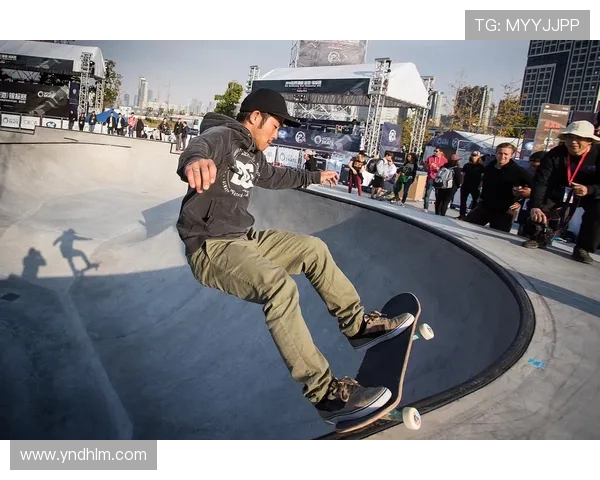 杭州街舞队在世界滑板锦标赛中以83分领先其他队伍展现强大实力